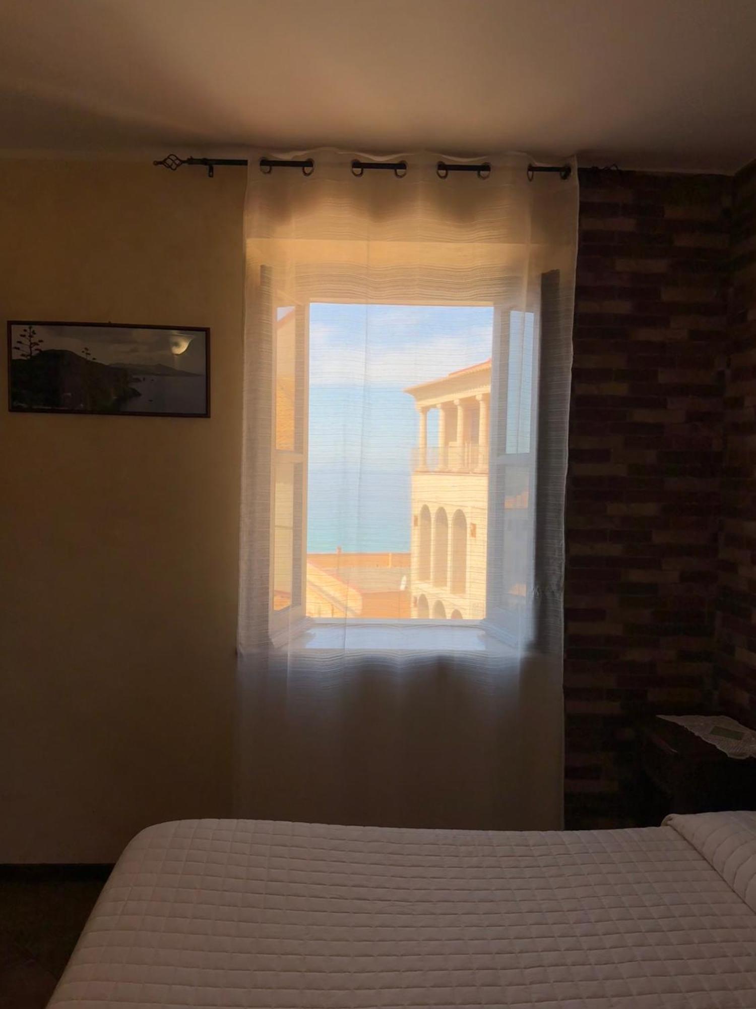 B&B Rivellini Тропеа Екстериор снимка