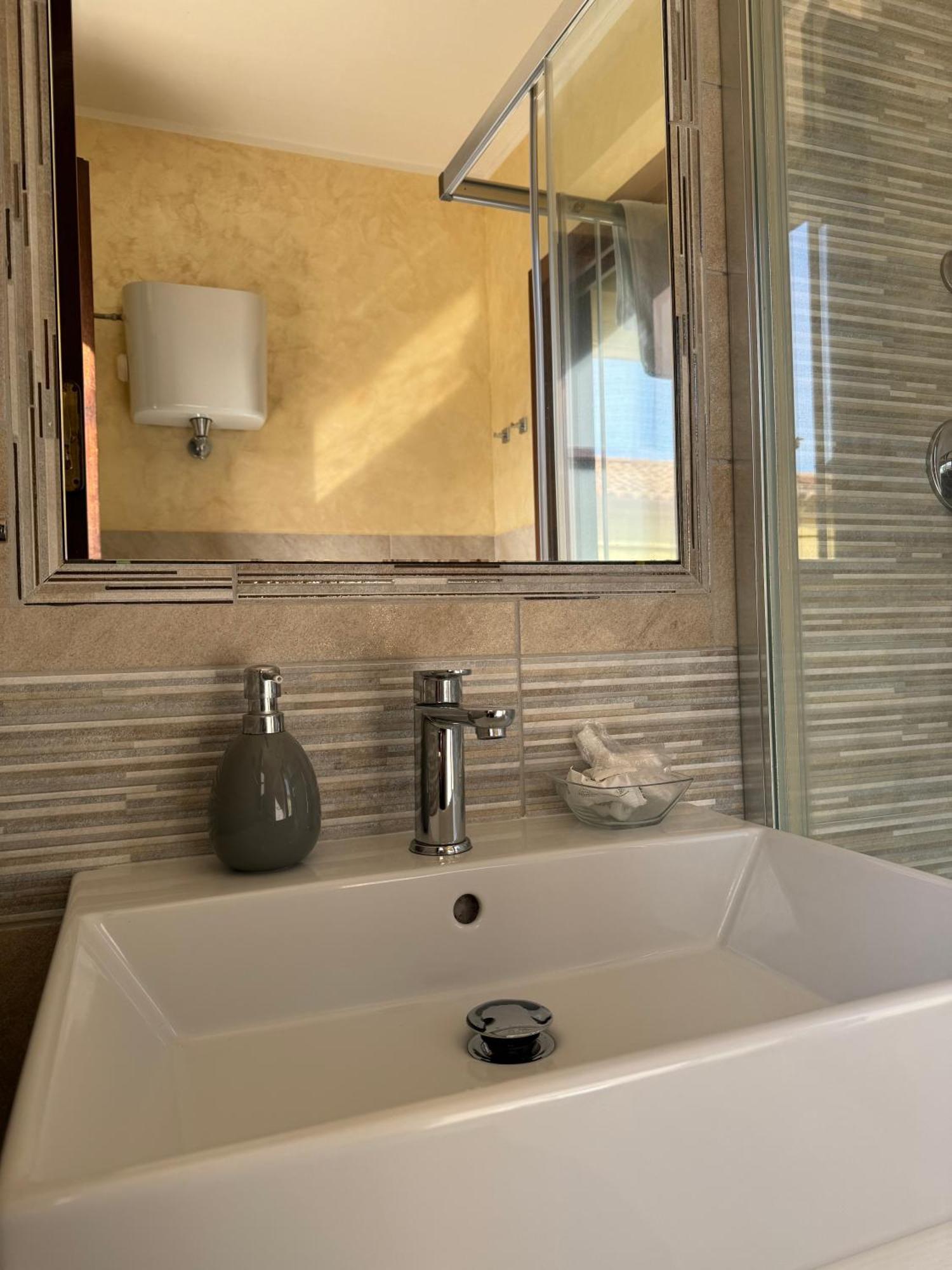 B&B Rivellini Тропеа Екстериор снимка