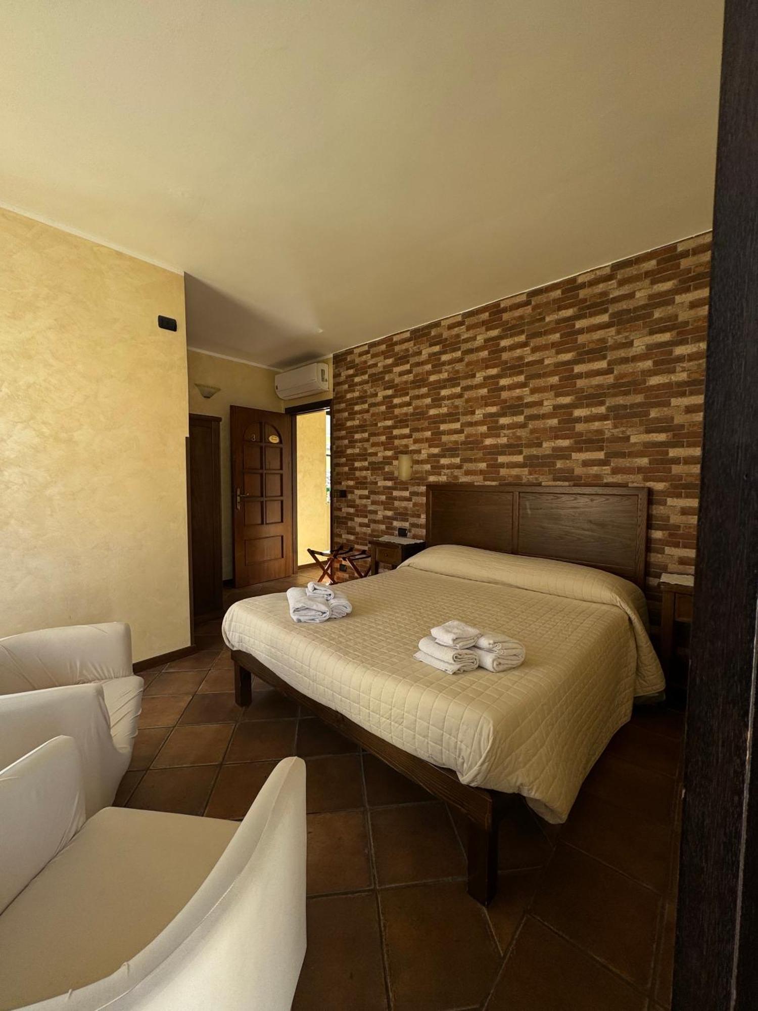 B&B Rivellini Тропеа Екстериор снимка